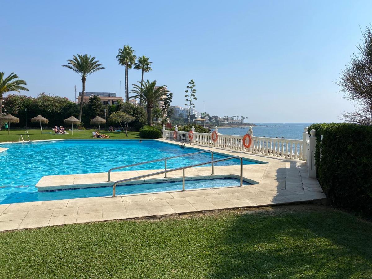 Super Holday Lubina Sol Mijas Beachfront Apartment ภายนอก รูปภาพ