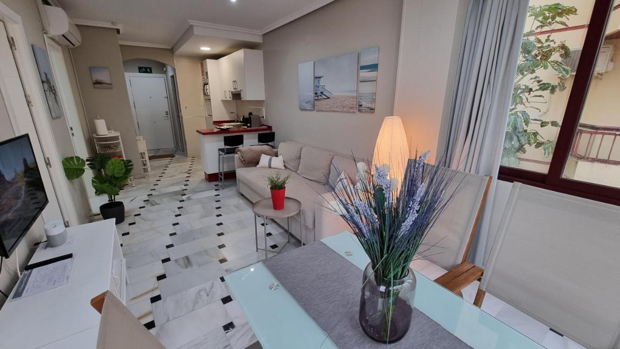 Super Holday Lubina Sol Mijas Beachfront Apartment ภายนอก รูปภาพ